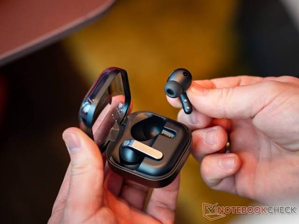 Buds Pro 4 Wireless Earbuds – 3 Voice Changer | Volume Control | 48H Battery